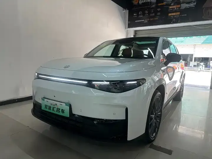 Leapmotor C10 2024 210 Smart Edition - View 1