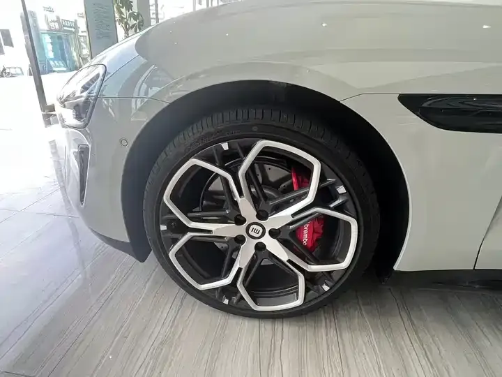 MI SU7 2024 four-wheel drive long endurance high-end smart driving Max version 5