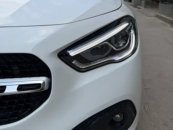 Mercedes Benz GLA 2022 to GLA 200 10