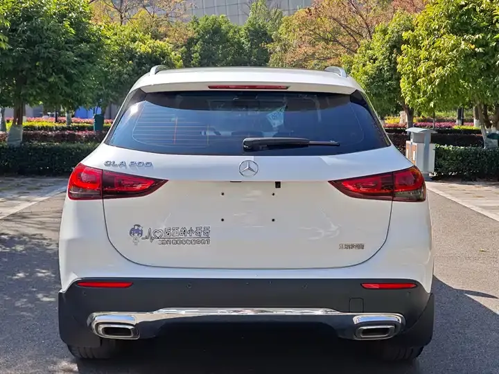 Mercedes Benz GLA 2022 to GLA 200 5
