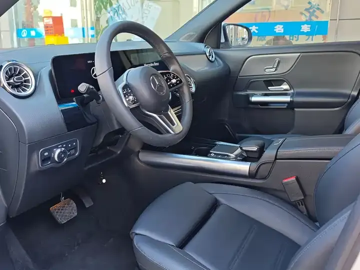 Mercedes Benz GLA 2022 to GLA 200 7