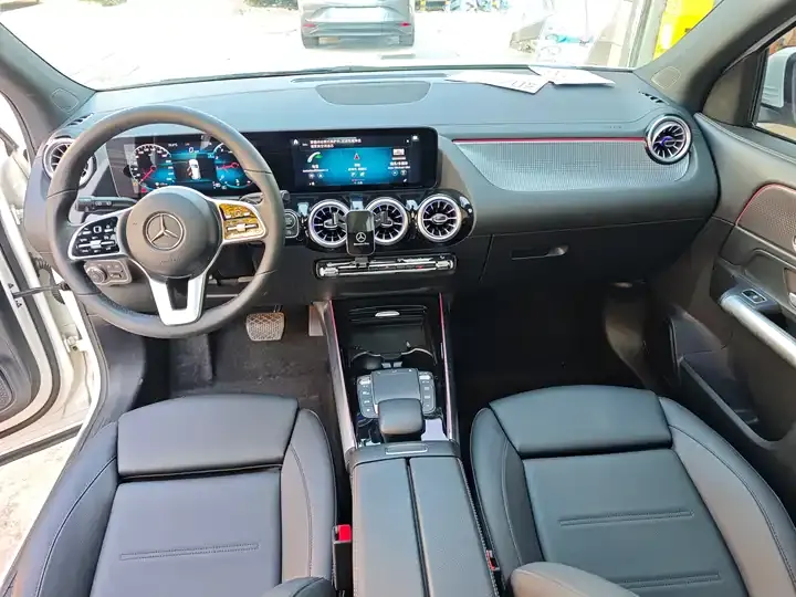 Mercedes Benz GLA 2022 to GLA 200 9