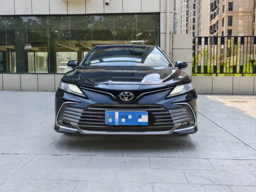Toyota 2021 Camry 2.5G Deluxe Edition Automatic Gear 2