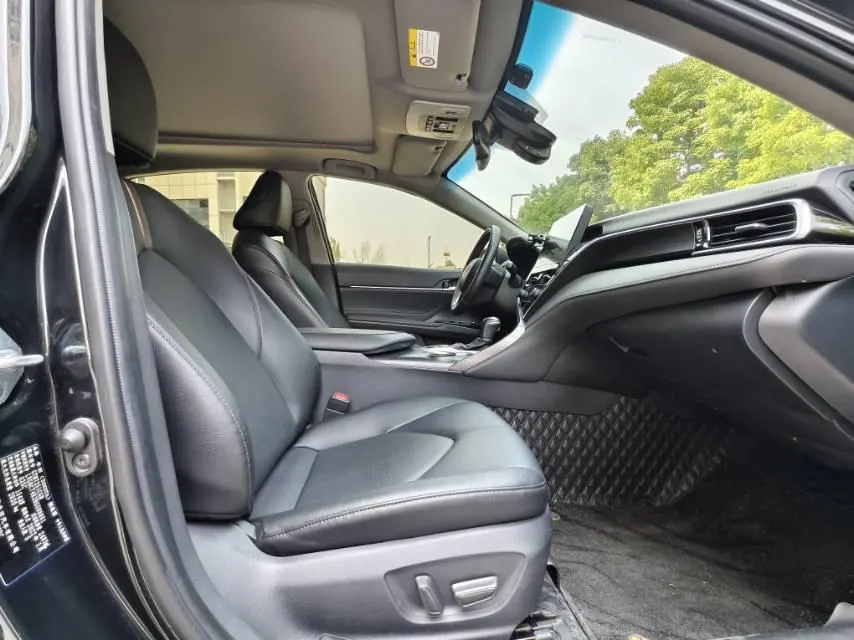 Toyota 2021 Camry 2.5G Deluxe Edition Automatic Gear 5