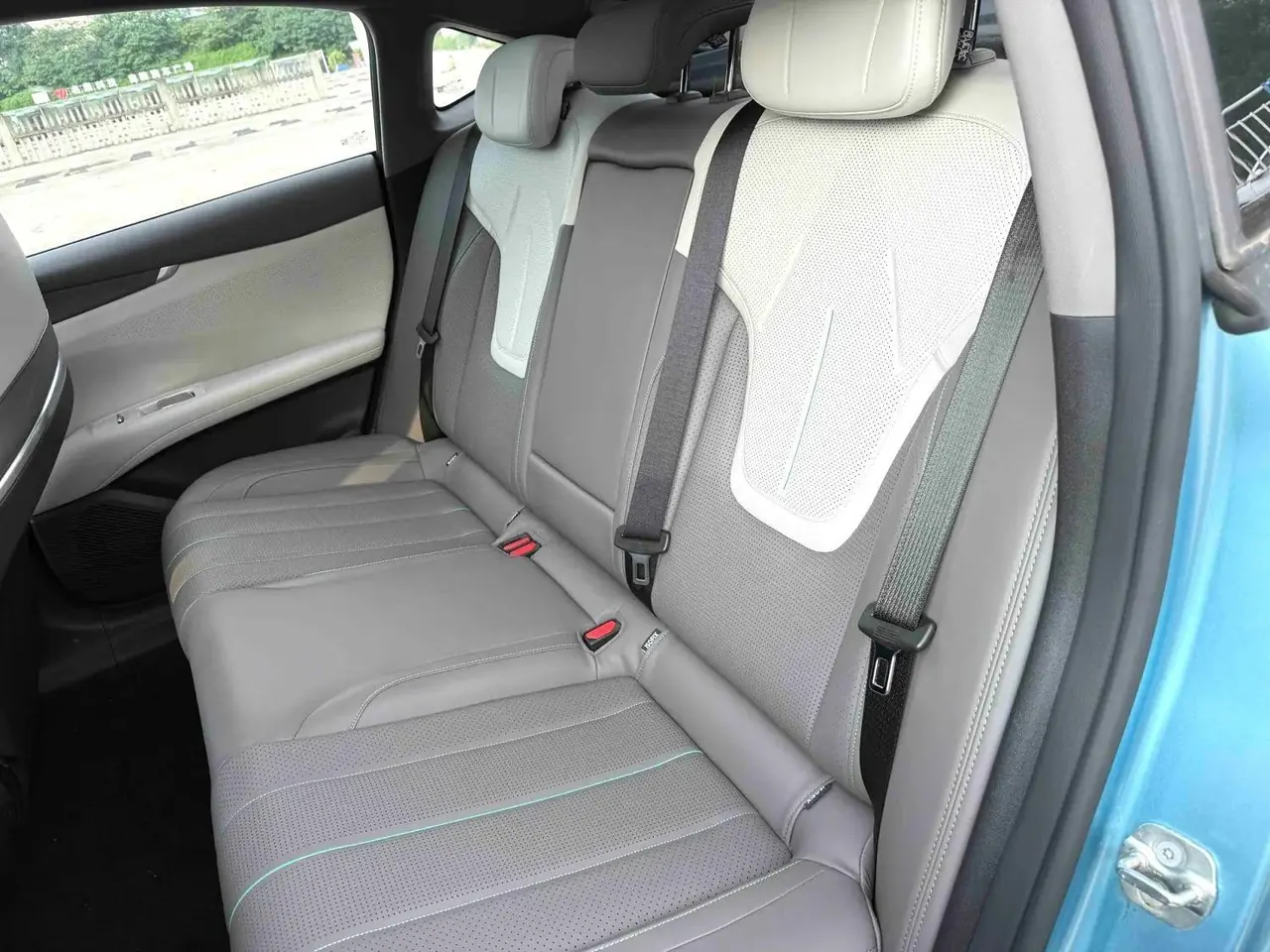 ChangAn Deepal 2024 L 07 230Max Dry Kun Zhijia ADS SE Range-extended Automatic Gear 4