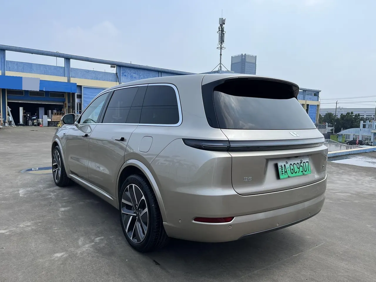 Li 2024 L9 Ultra automatic gear 4