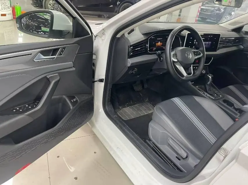 Volkswagen 2023 Sagittarius 1.2TSI 200TSI Flying Edition Automatic Gear 9