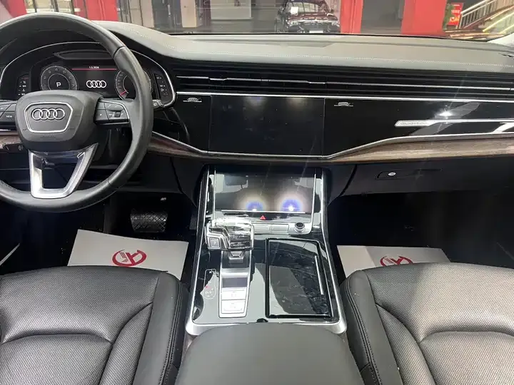 Audi Q7 2023 55 TFSI quattro S line Sport 11