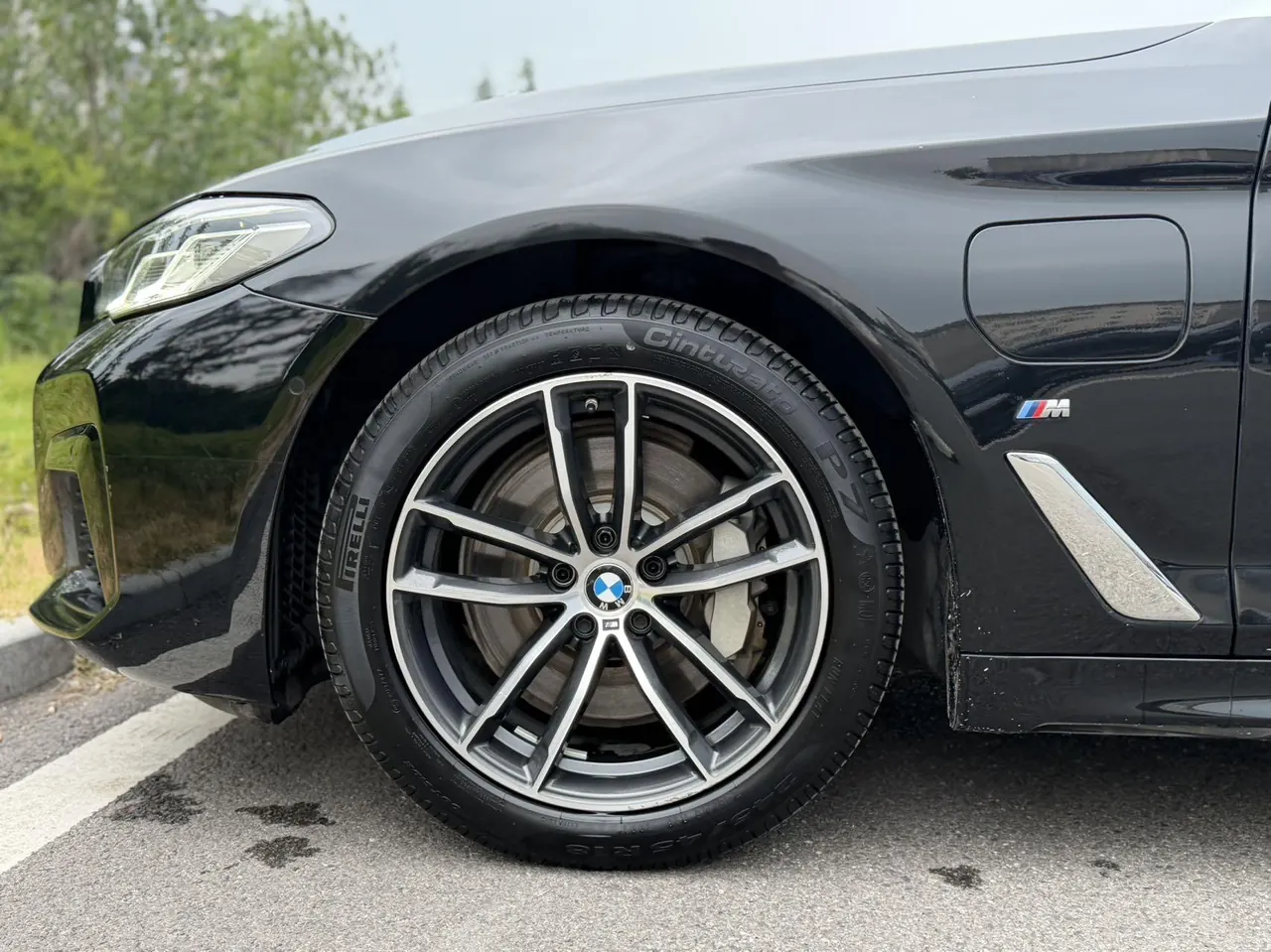 BMW 5 series new energy 2021 535Le 2.0T M sports suit automatic gear 15