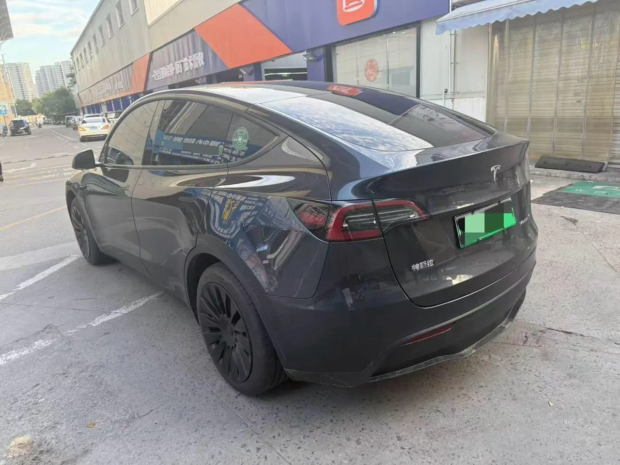 Tesla 2023 Model Y rear-wheel drive version automatic transmission 2