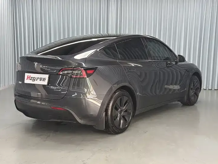 Model Y 2024 rear-wheel drive version 7
