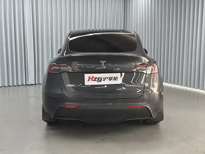 Model Y 2024 rear-wheel drive version 8