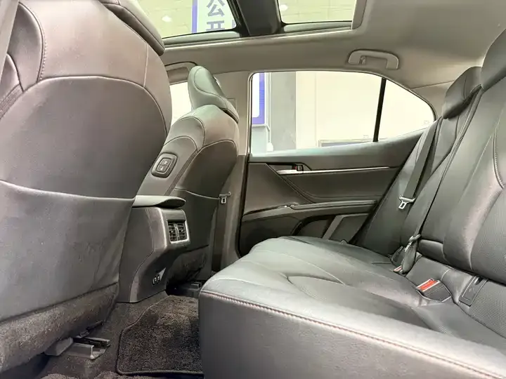 Camry 2021 2.5G Deluxe Edition 6