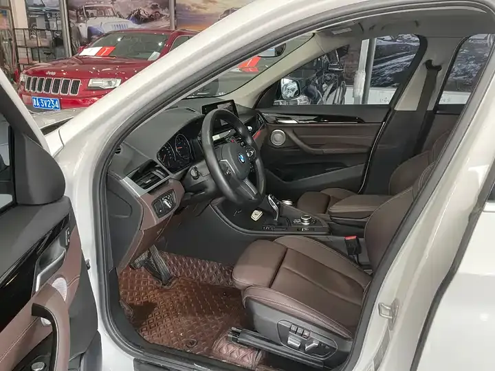 BMW X1 2021 sDrive25Li Luxury Model 4