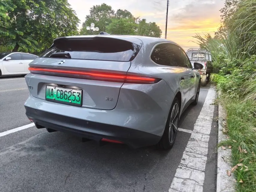 NIO 2024 ET5 75kWh automatic gear 4