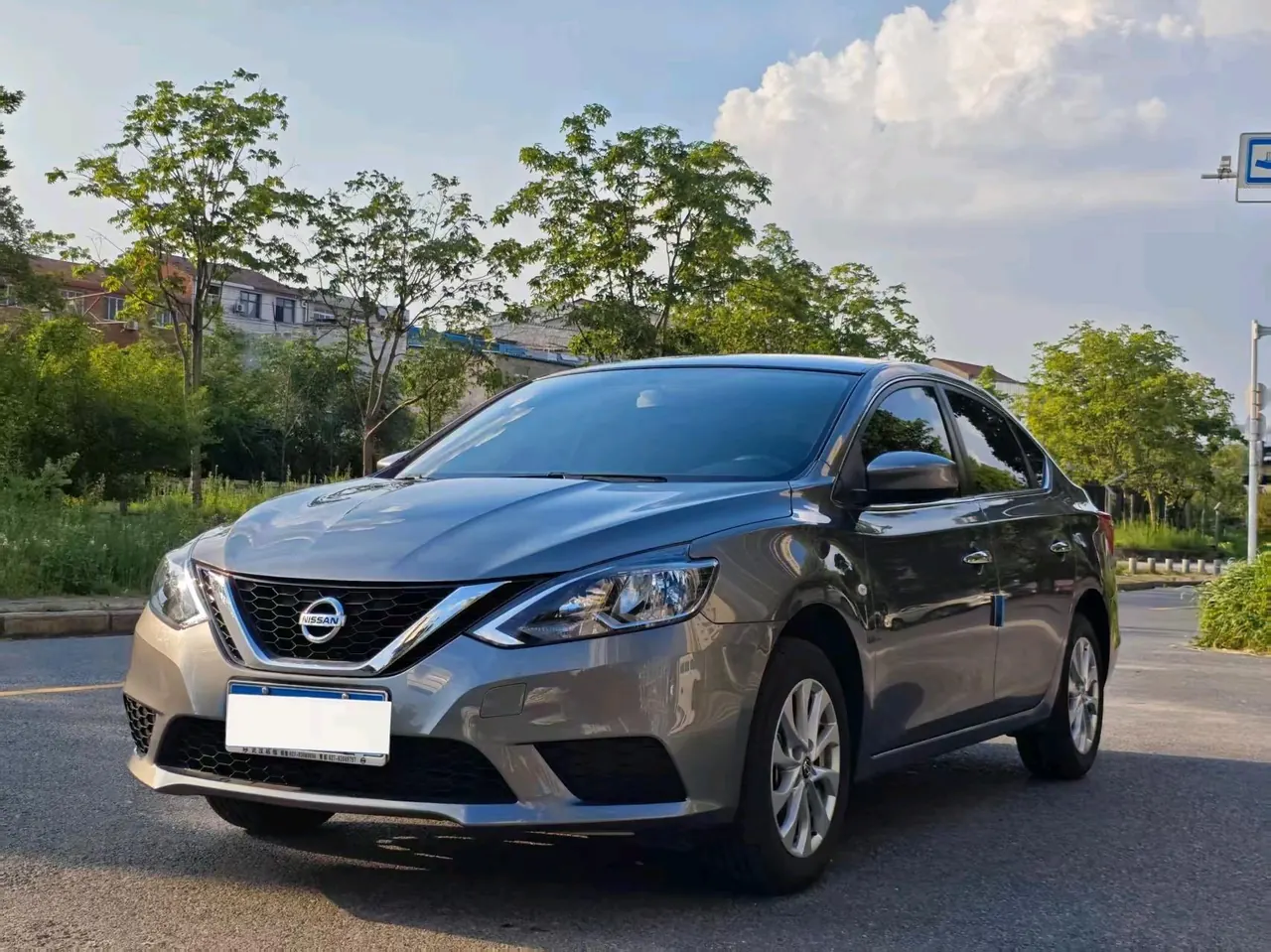 Nissan 2024 Xuanyi Classic 1.6 Stepless XE Comfort Edition (Change 2) Automatic Gear - View 1