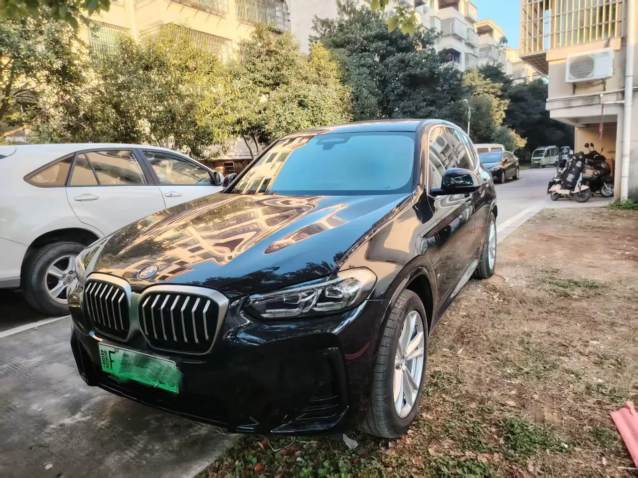 BMW iX3 (Imported) 2024 iX3 Leading Automatic Gear - View 1