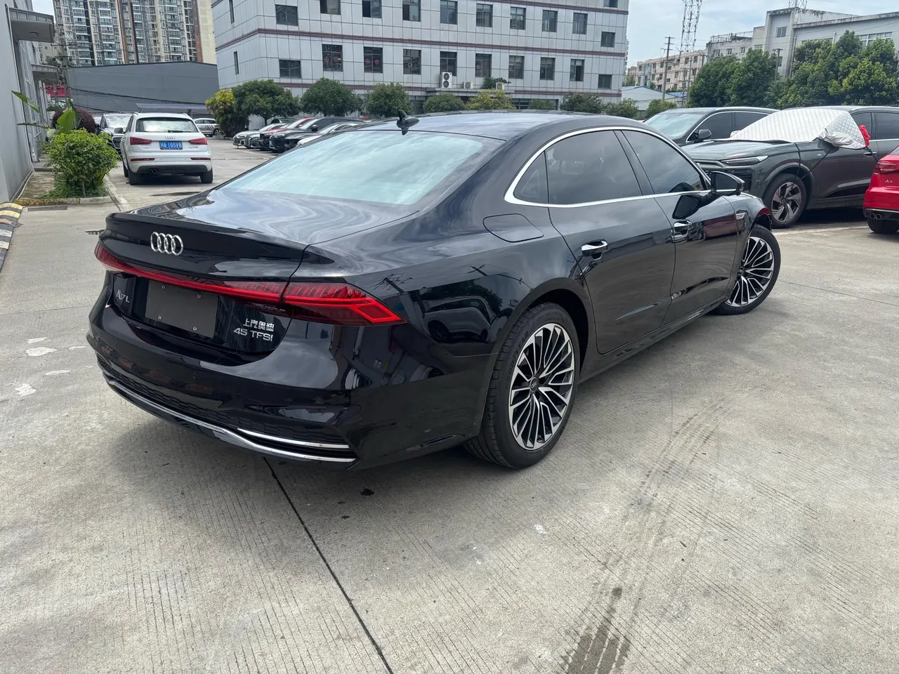 Audi 2024 A7L 2.0TFSI 45TFSI Luxury Automatic 5