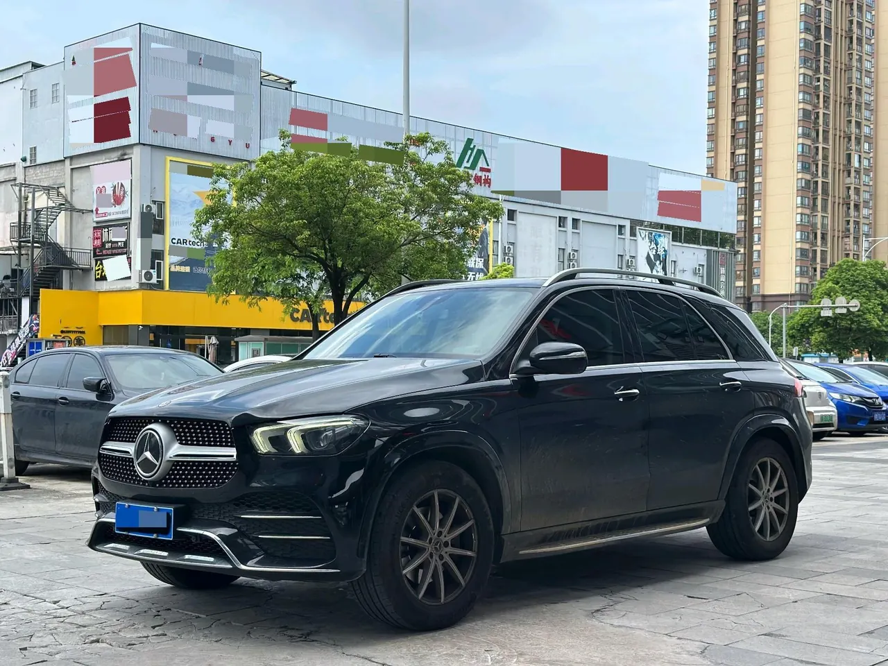 Открыть галерею: Mercedes Benz GLE (Imported) 2020 GLE 350 4MATIC 2.0T Fashion (Modified) Automatic Gear