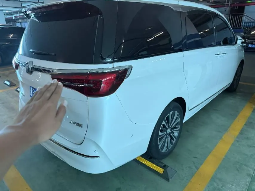 Buick 2021 GL8 ES Lu Zun 2.0T 653T Flagship Automatic Gear 9