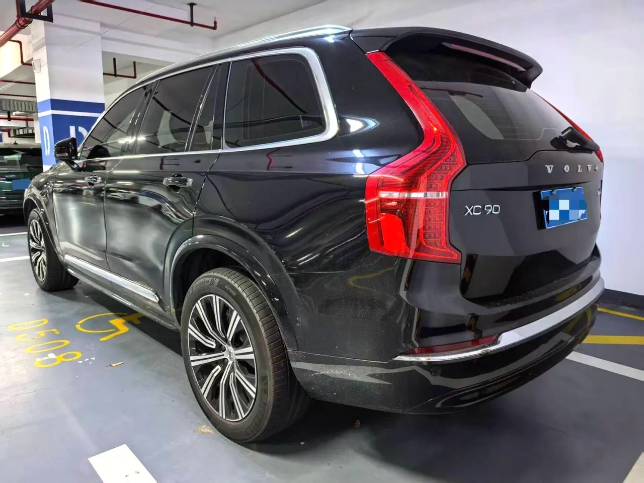 Volvo XC90 (Imported) 2023 XC90 48V 2.0T B6 Zhiya Deluxe Edition 7-seat Automatic Gear 3