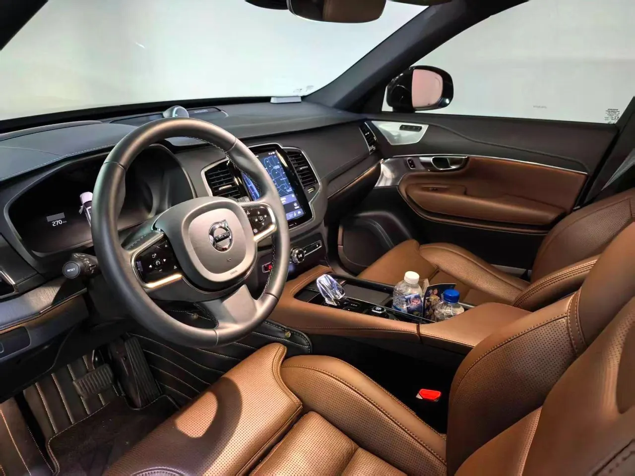 Volvo XC90 (Imported) 2023 XC90 48V 2.0T B6 Zhiya Deluxe Edition 7-seat Automatic Gear 4