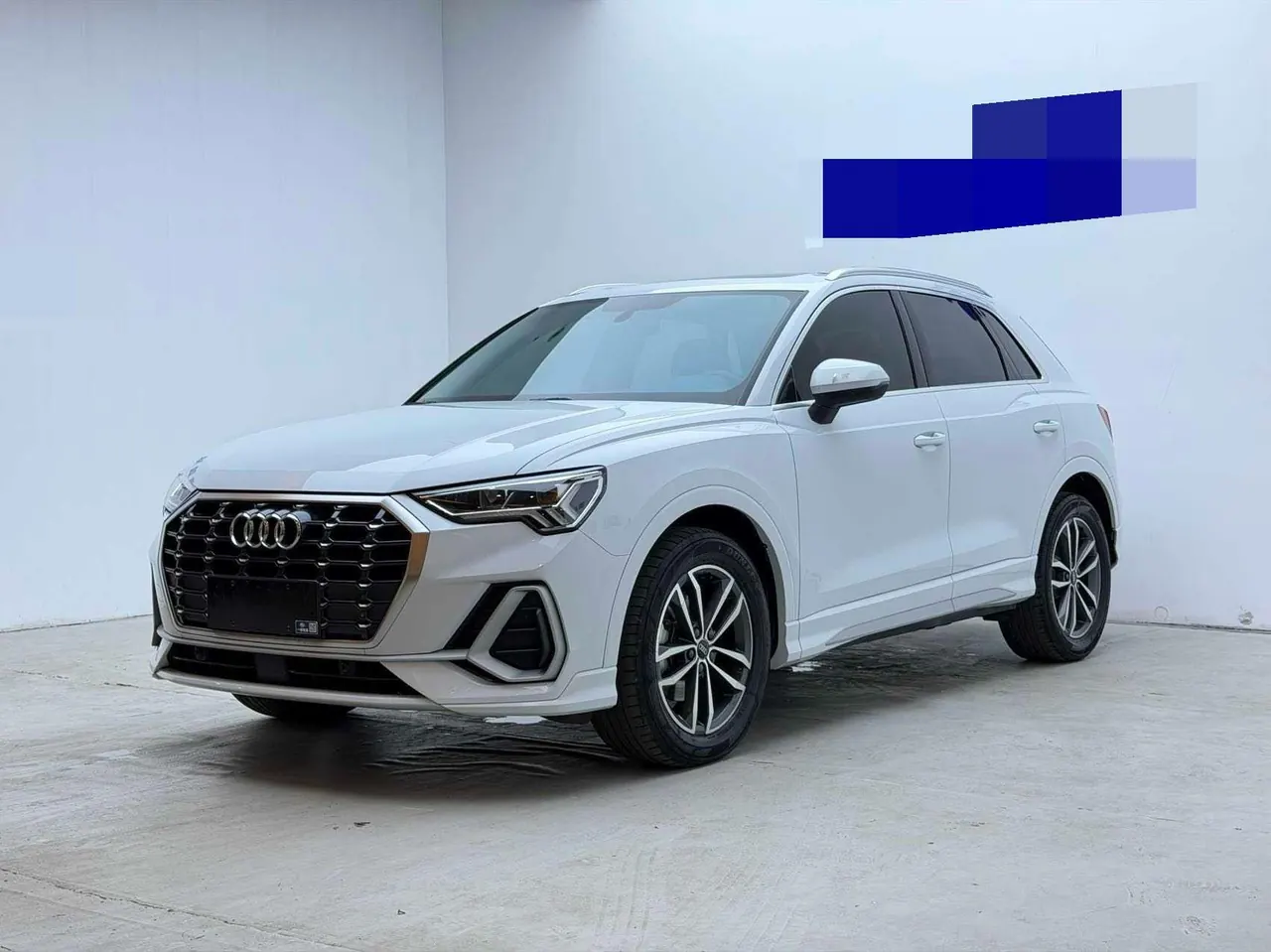 Audi 2022 Q3 1.4TFSI 35TFSI Aggressive Dynamic Automatic - View 1