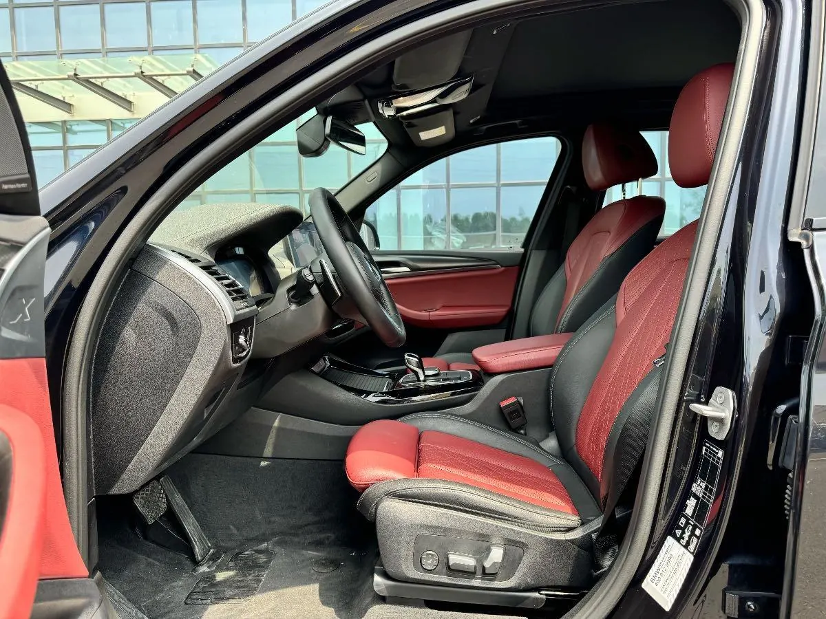 BMW 2022 X3 xDrive30i 2.0T exclusive M obsidian night set (modified) automatic gear 2