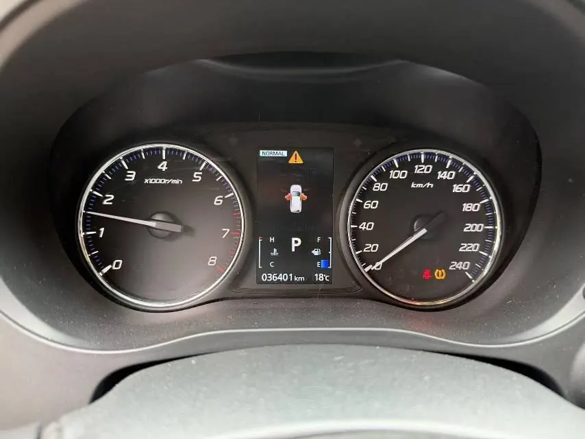 Mitsubishi 2021 Outlander 2.4 stepless four-wheel drive obsidian version 5-seat automatic gear 9