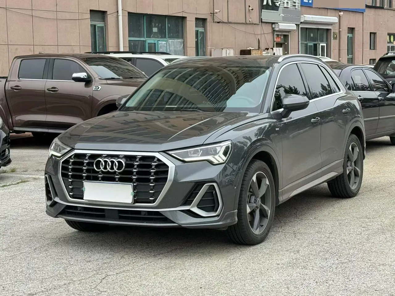 Audi 2021 Q3 1.4TFSI 35TFSI Fashion Dynamic Automatic - View 1