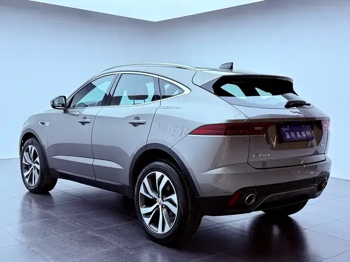 Jaguar E-PACE 2024 Progressive Sports Edition R-DYNAMIC S 3