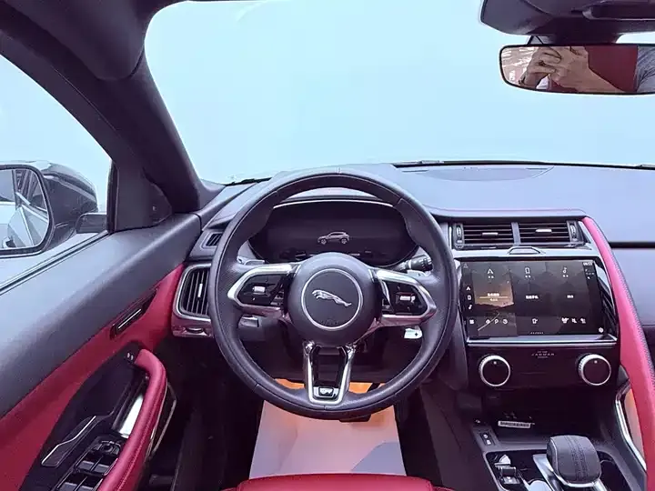 Jaguar E-PACE 2024 Progressive Sports Edition R-DYNAMIC S 9