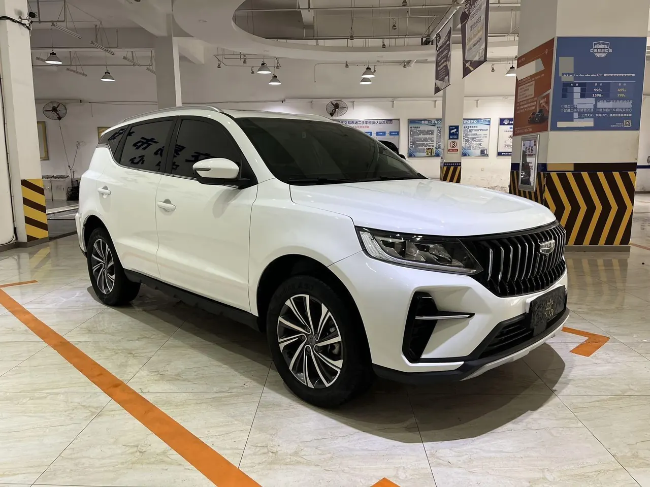 Geely Vision SUV(X6) 2021 Vision X6 Pro 1.4T Premium Automatic 3