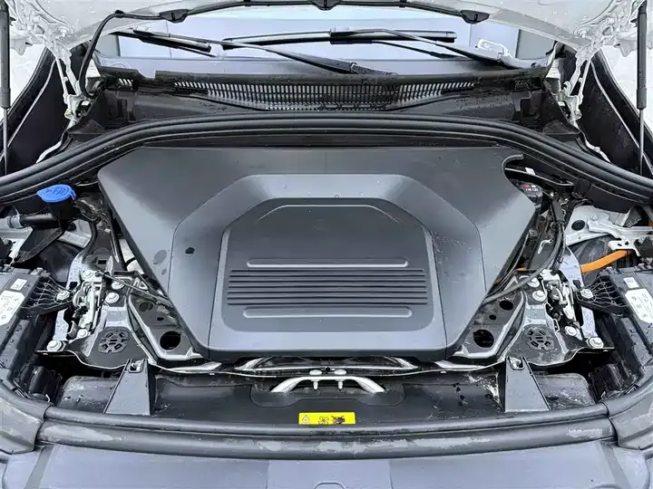 BMW iX1 2025 eDrive25L M Sport Set 10