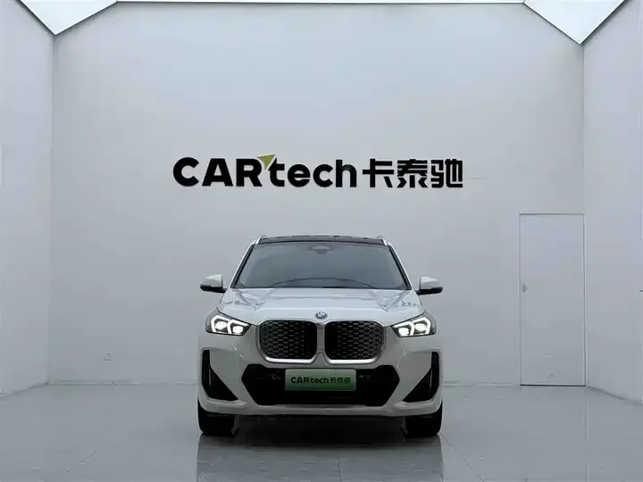 BMW iX1 2025 eDrive25L M Sport Set 3