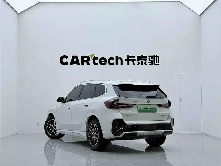 BMW iX1 2025 eDrive25L M Sport Set 7