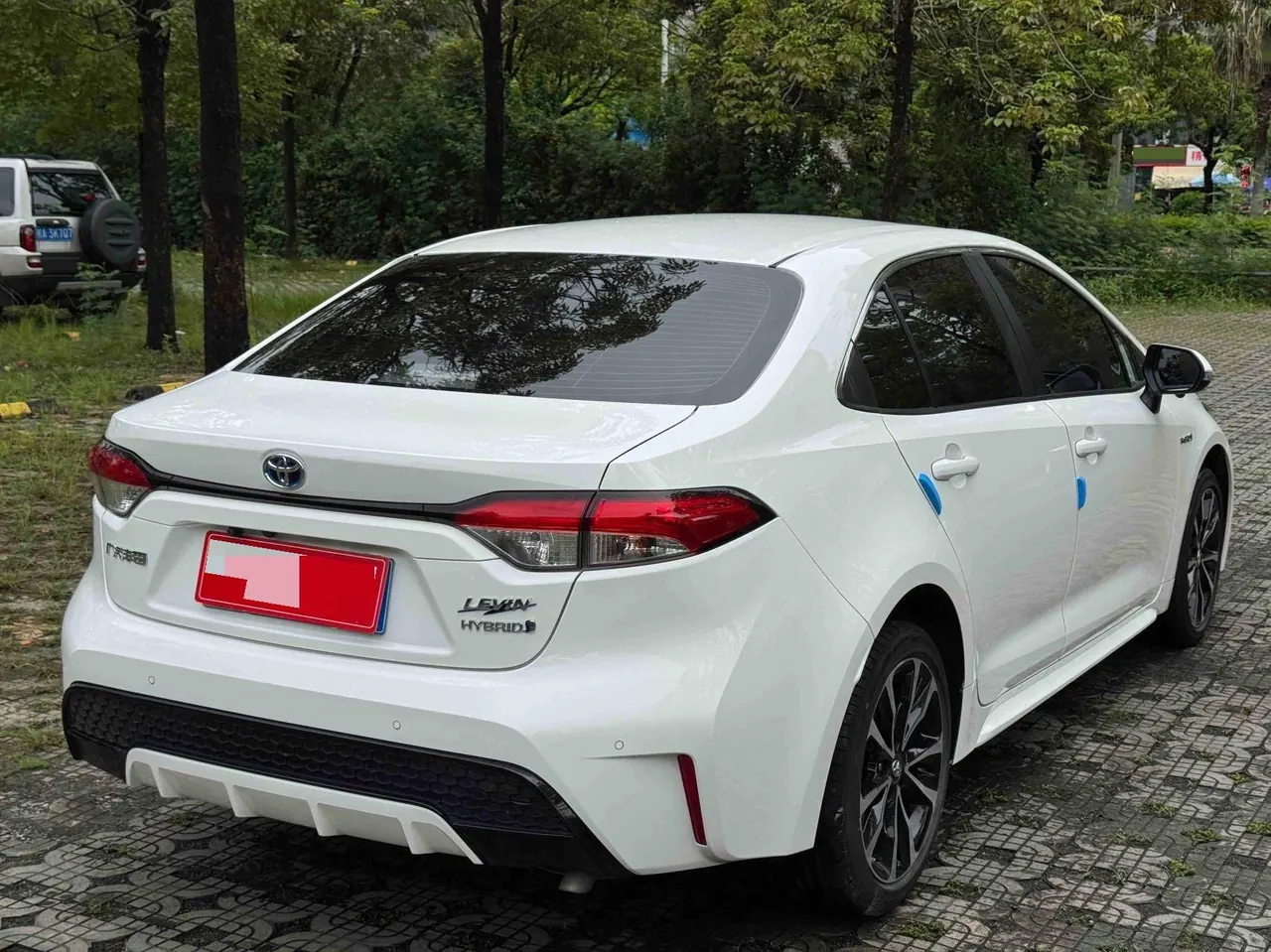Toyota 2021 Lei Ling Shuangqing 1.8H Stepless Sports Edition Automatic Gear 6