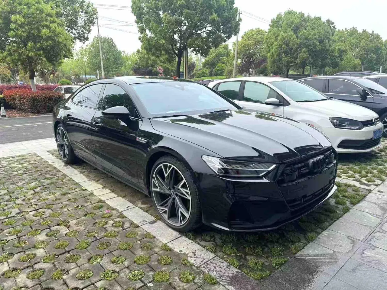 Audi 2024 A7L 2.0TFSI 45TFSI Quattro S-line Black Samurai Edition Automatic Gear 2