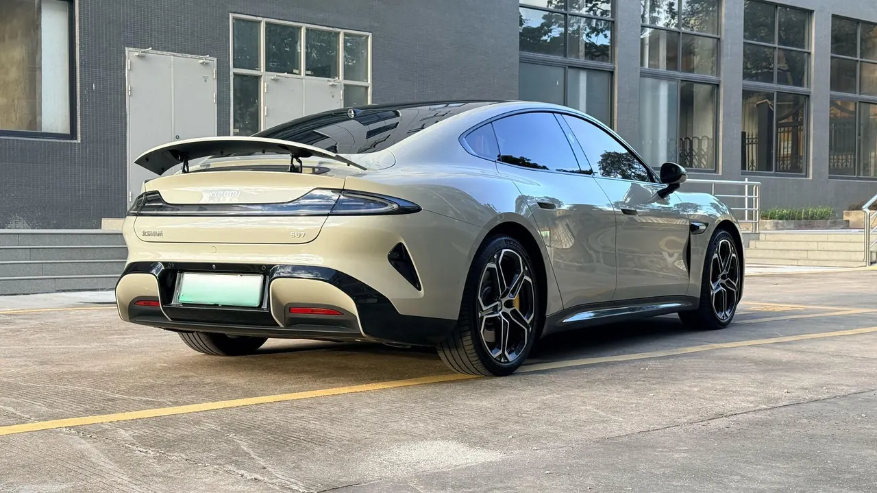 MI 2024 SU 7 800km 4-wheel drive ultra-long endurance high-end smart driving Max version automatic gear 3