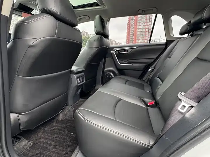RAV4 Rongfeng 2021 2.0L CVT Two-Drive Fashion Edition 6