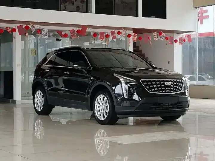 Cadillac XT4 2022 28T Two-Drive Fashion Type 3