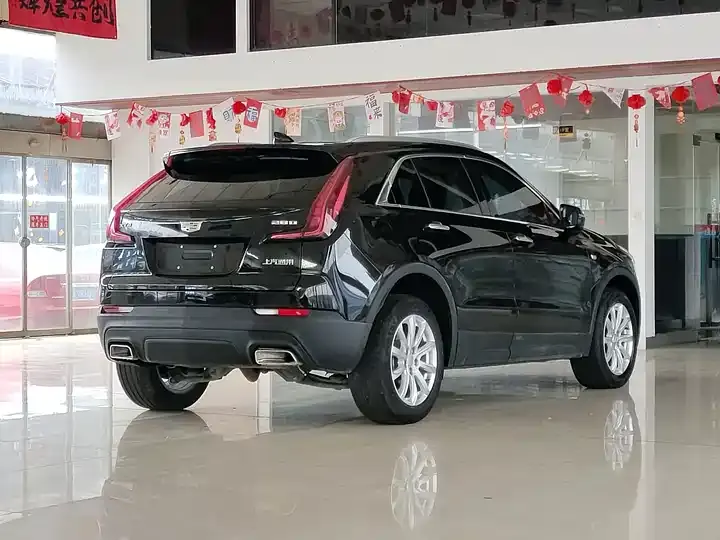 Cadillac XT4 2022 28T Two-Drive Fashion Type 4