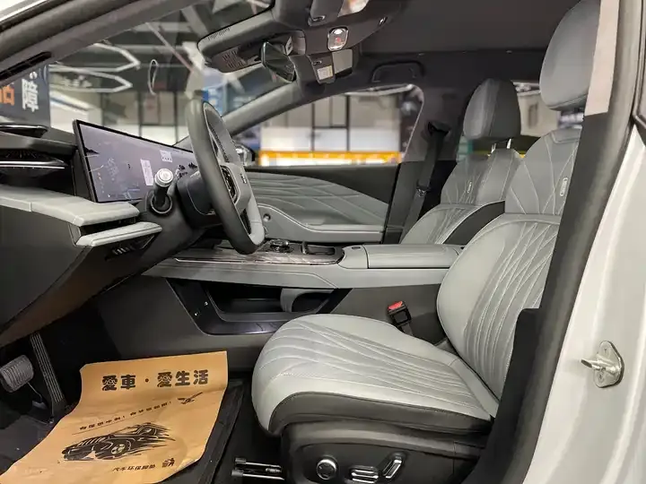 Galaxy E8 2025 700km Sailing Smart Driving Edition 9