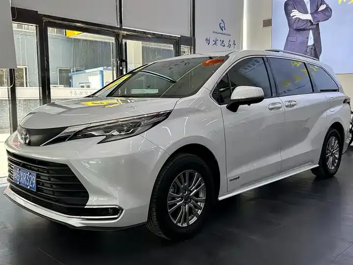 Sana SIENNA 2023 2.5L Hybrid Comfort Edition - View 1