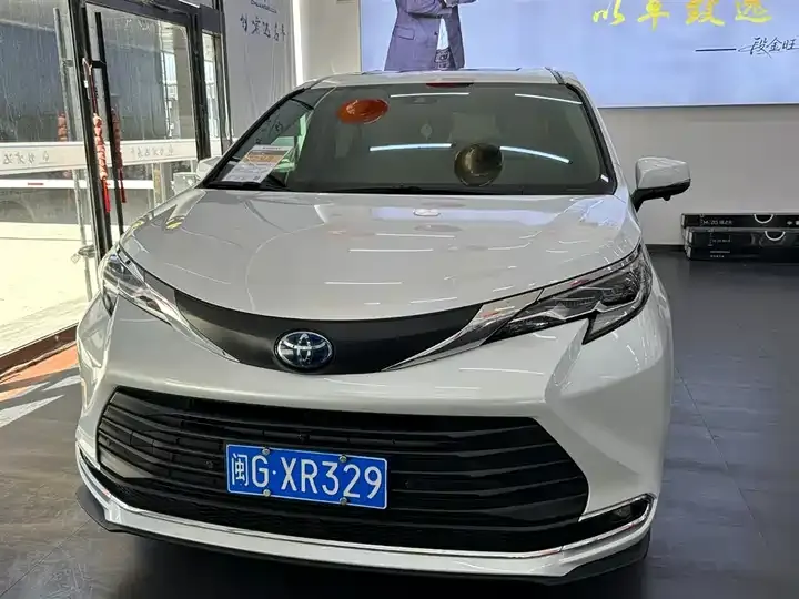 Sana SIENNA 2023 2.5L Hybrid Comfort Edition 2