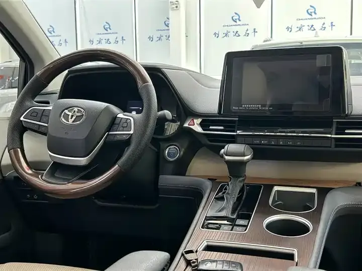 Sana SIENNA 2023 2.5L Hybrid Comfort Edition 9