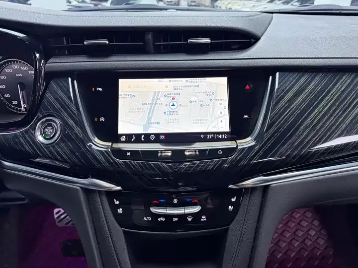 Cadillac XT6 2022 2.0T 6-seat 4-wheel drive luxury model 9