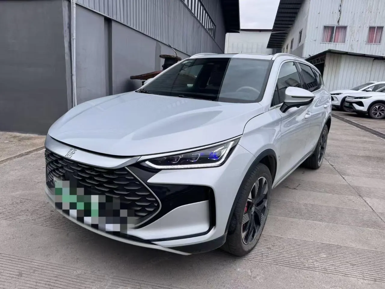 BYD Tang New Energy 2024 Tang DM-i 1.5T Stepless Champion Edition 200KM Exclusive Automatic Gear - View 1