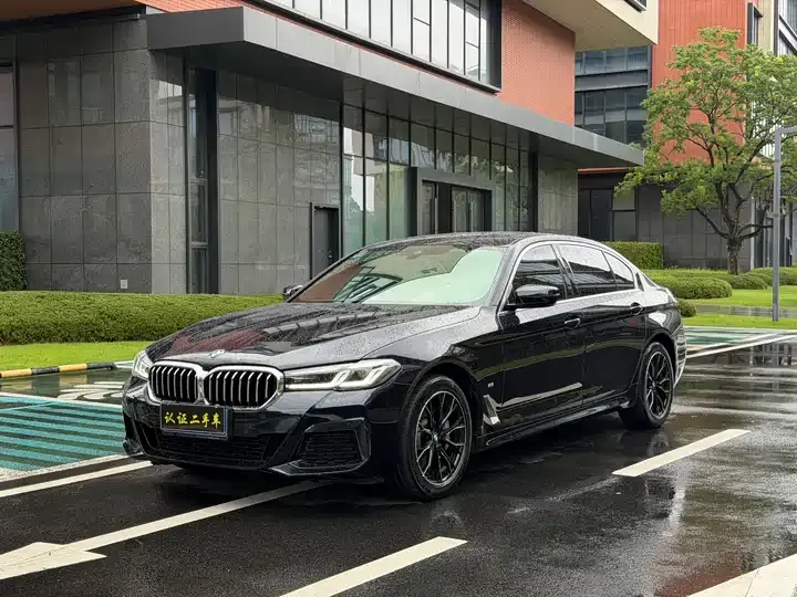 BMW 5 Series 2022 Modified 530Li Leading M Sports Suit - View 1