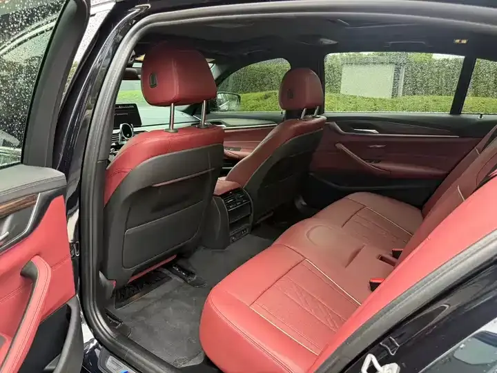 BMW 5 Series 2022 Modified 530Li Leading M Sports Suit 6